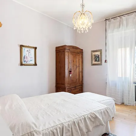 Arco Di Augusto Apartamento